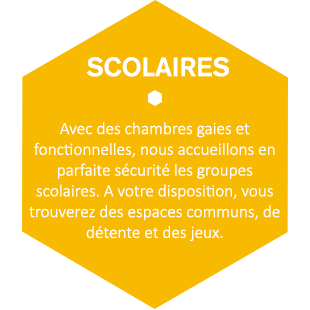 Avec des chambres gaies et fonctionnelles, nous accueillons en parfaite sécurité les groupes scolaires. A votre disposition, vous trouverez des espaces communs, de détente et des jeux.